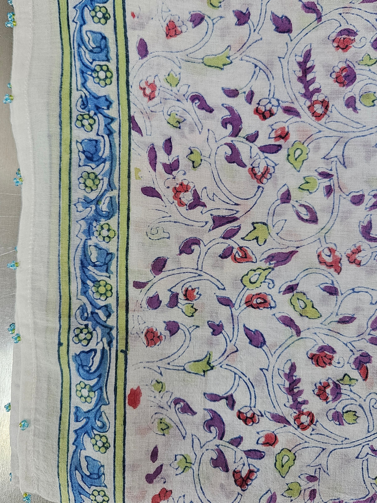 Pareo de algodón estampado a mano. Malati