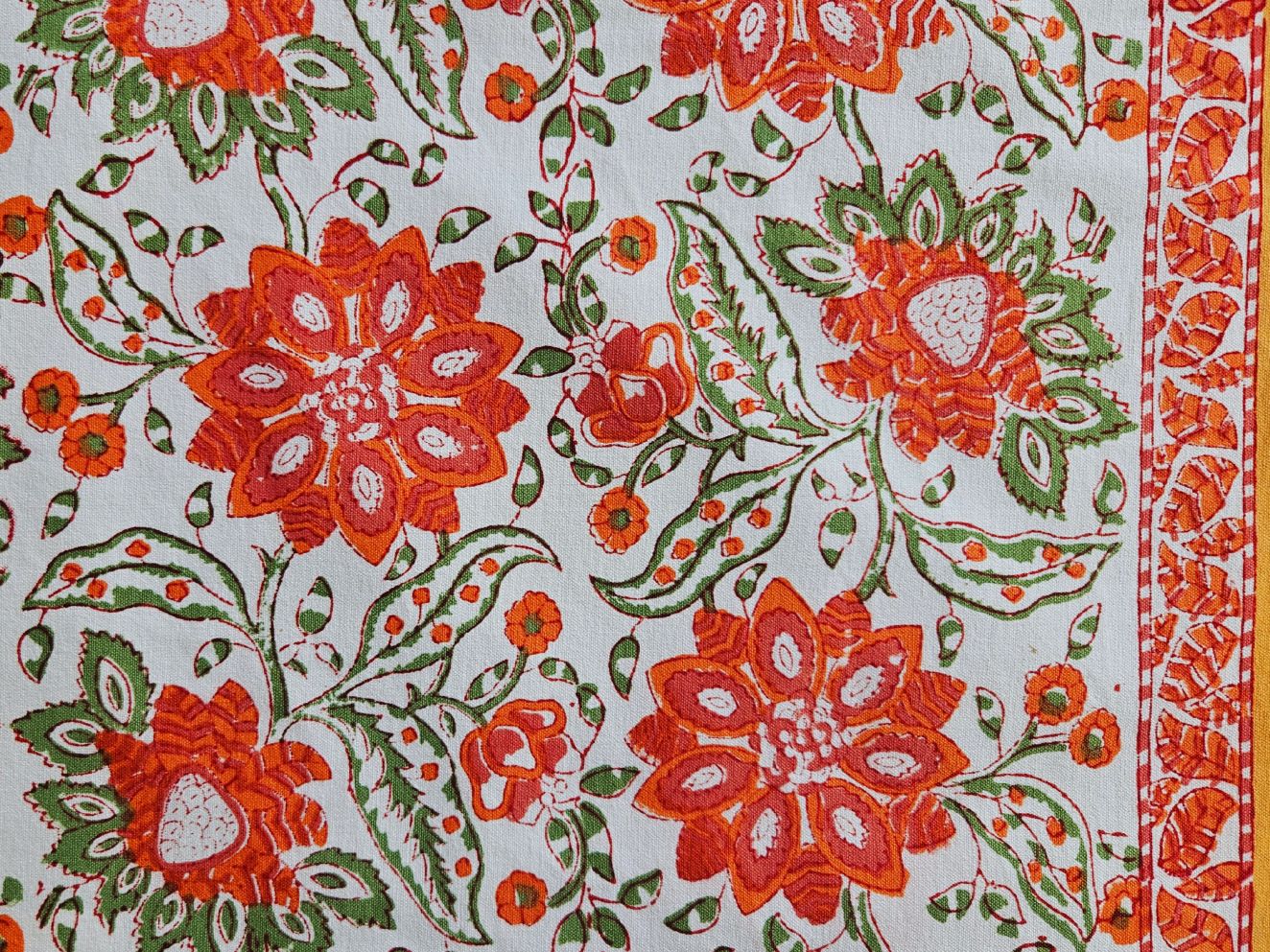 Mantel individual estampado a mano. Flor de 7 pétalos B