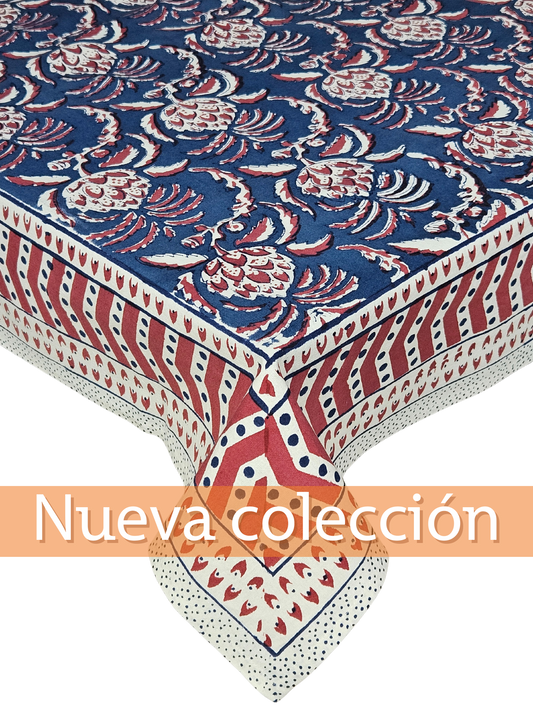 Mantel rectangular 100% algodón estampado a mano. Pine fondo azul