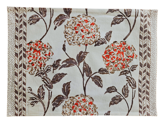 Mantel individual estampado a mano. Hortensia A