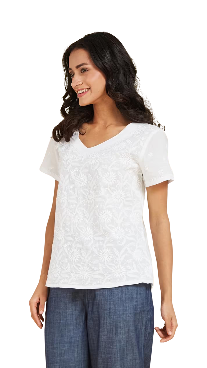 Blusa con bordado chikankari. Básica. Blanca PREVENTA