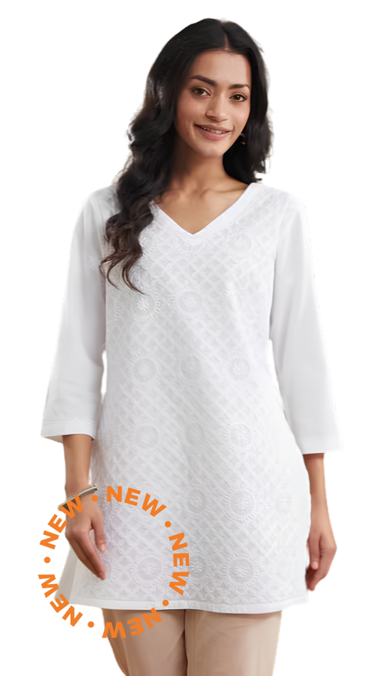 Kurta corta. Bordada en chikankari. Slim Fit Blanca. Nueva