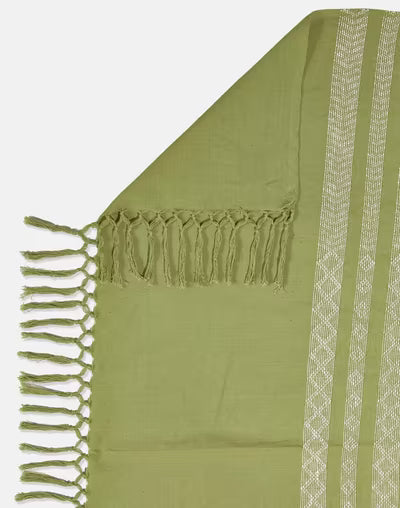 Colcha tejida en telar. Azar verde