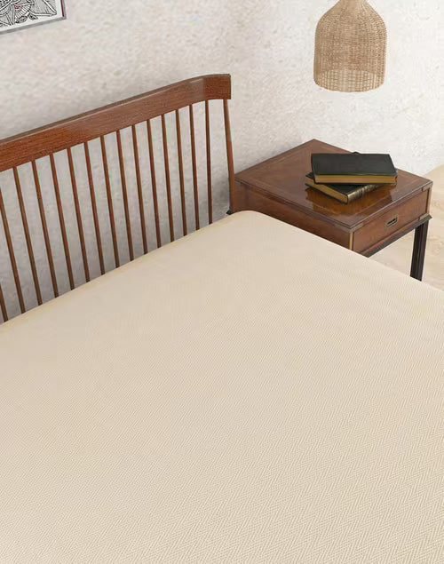 Colcha tejida en telar. Azig beige