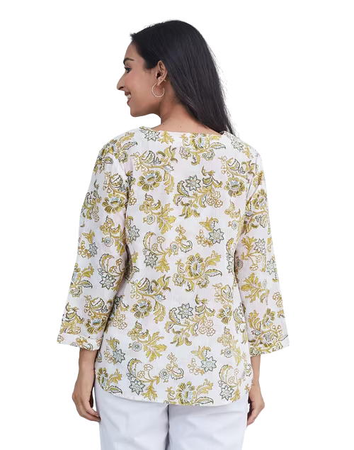 Blusa estampada. Manga 3/4. Amarilla. Nueva