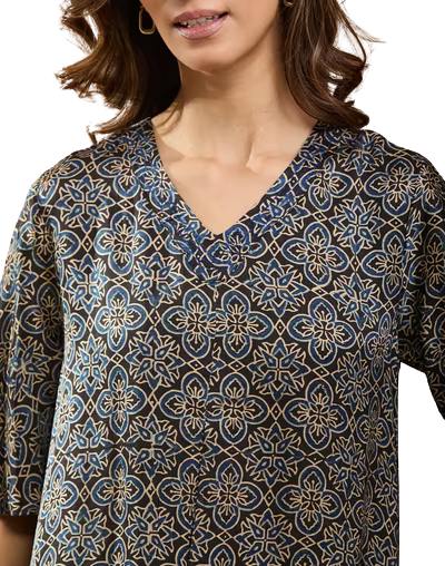 Blusa estilo Ajrakh. Índigo, Nueva