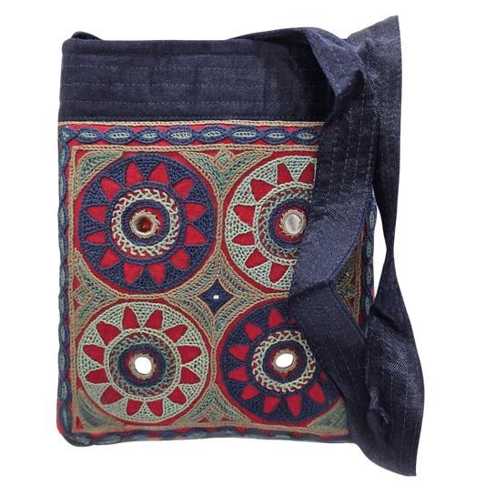 Bolso de mano bordado Ahir Tuniya Phool Kutch azul