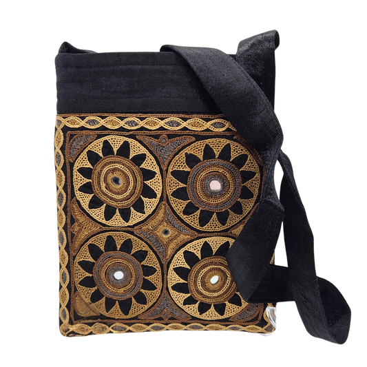 Bolso de mano bordado Ahir Tuniya Phool Kutch negro