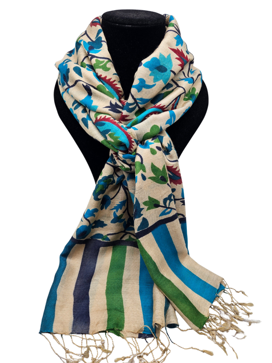 Mascada de algodón estampada. Beige con azul claro