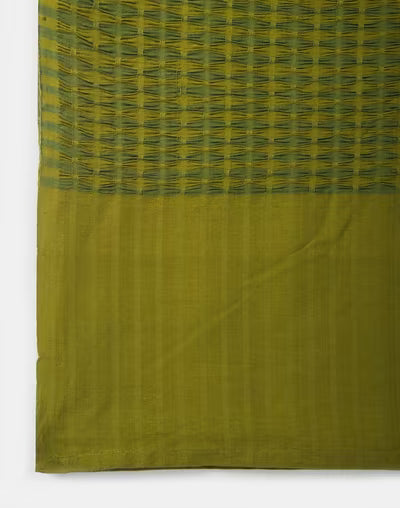 Colcha tejida en telar. Deepali Verde olivo