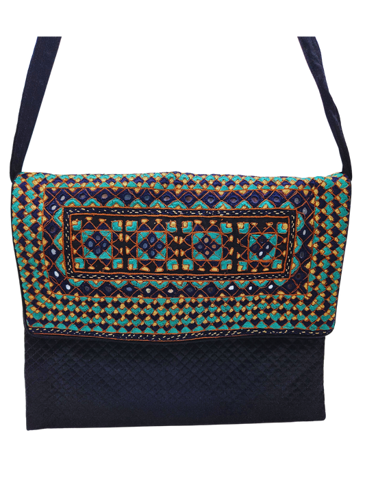 Bolso grande bordado Neran Chokar Kutch 5