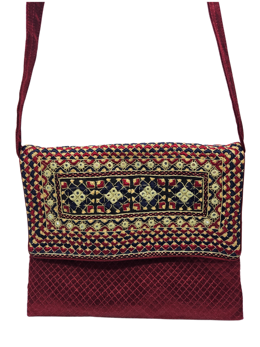 Bolso grande bordado Neran Chokar Kutch 7