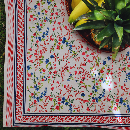 Mantel cuadrado 100% algodón estampado a mano. Bikaner flower
