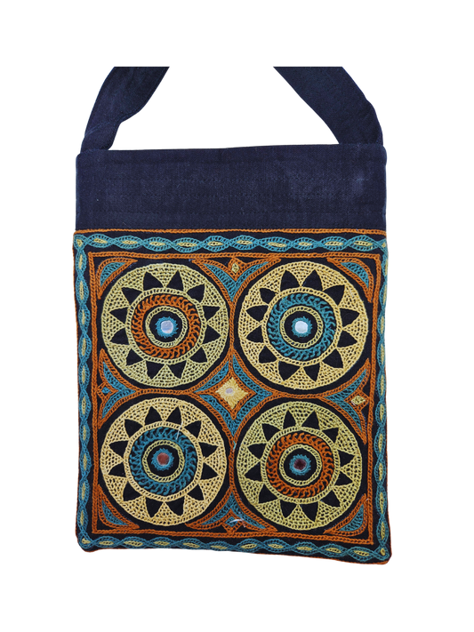 Bolso de mano bordado Ahir Tuniya Phool Kutch 2