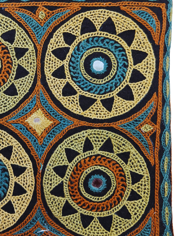 Bolso de mano bordado Ahir Tuniya Phool Kutch 2