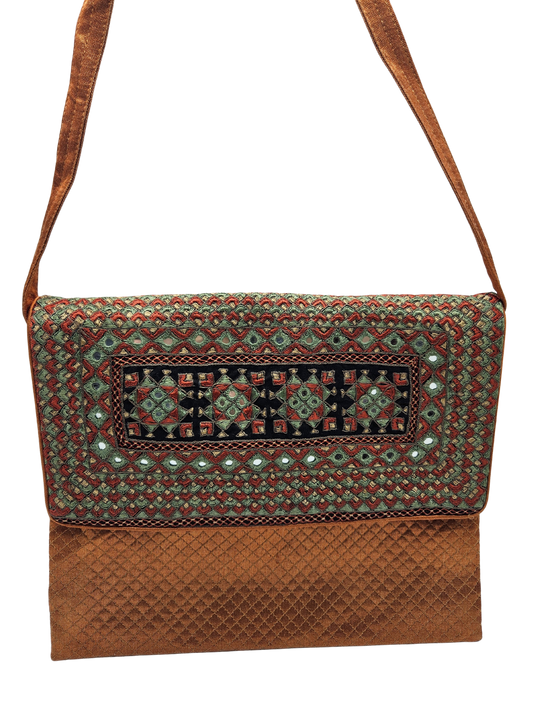 Bolso grande bordado Neran Chokar Kutch 2