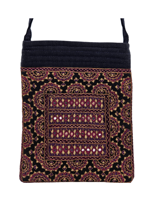 Bolso de mano bordado Neran Kutch 1