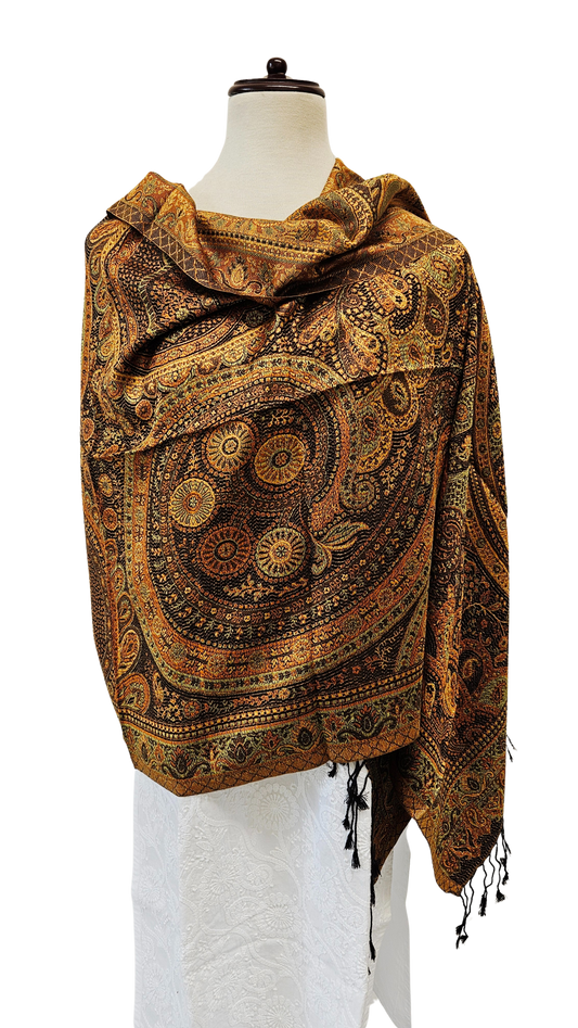 Chal de seda. Dorado / naranja