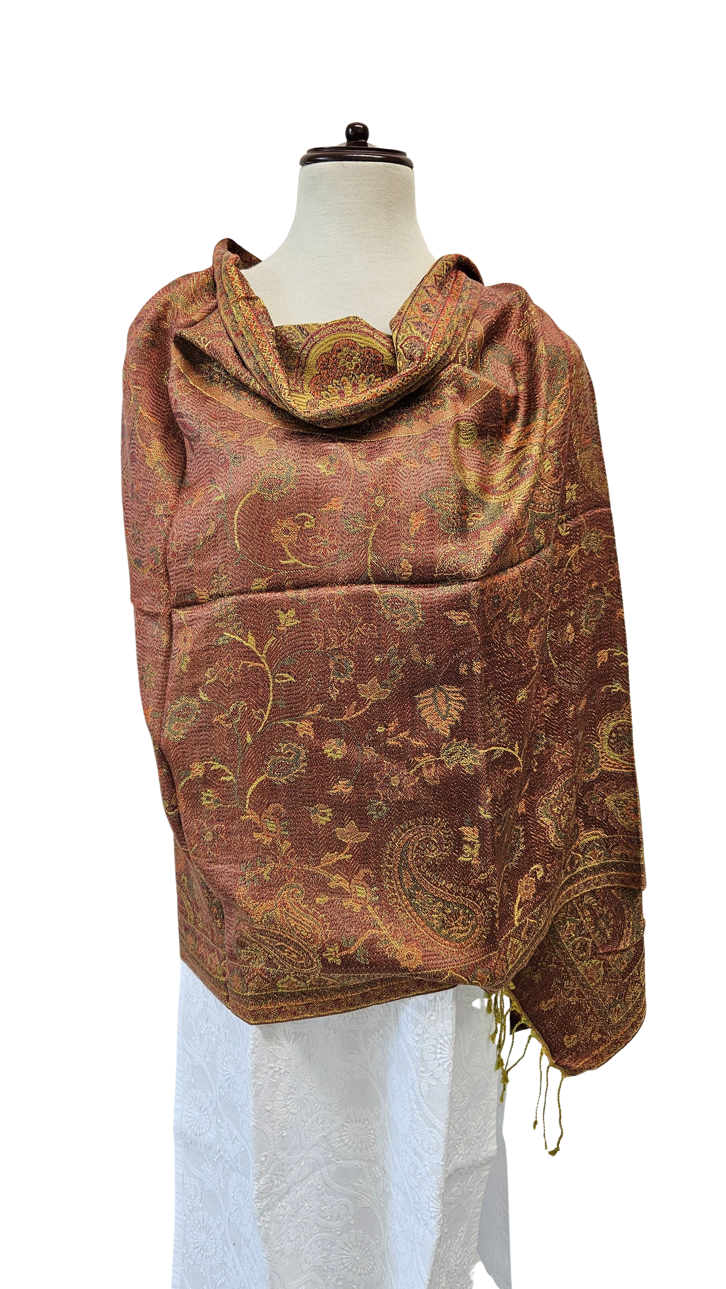 Chal de seda. Ocre / dorado
