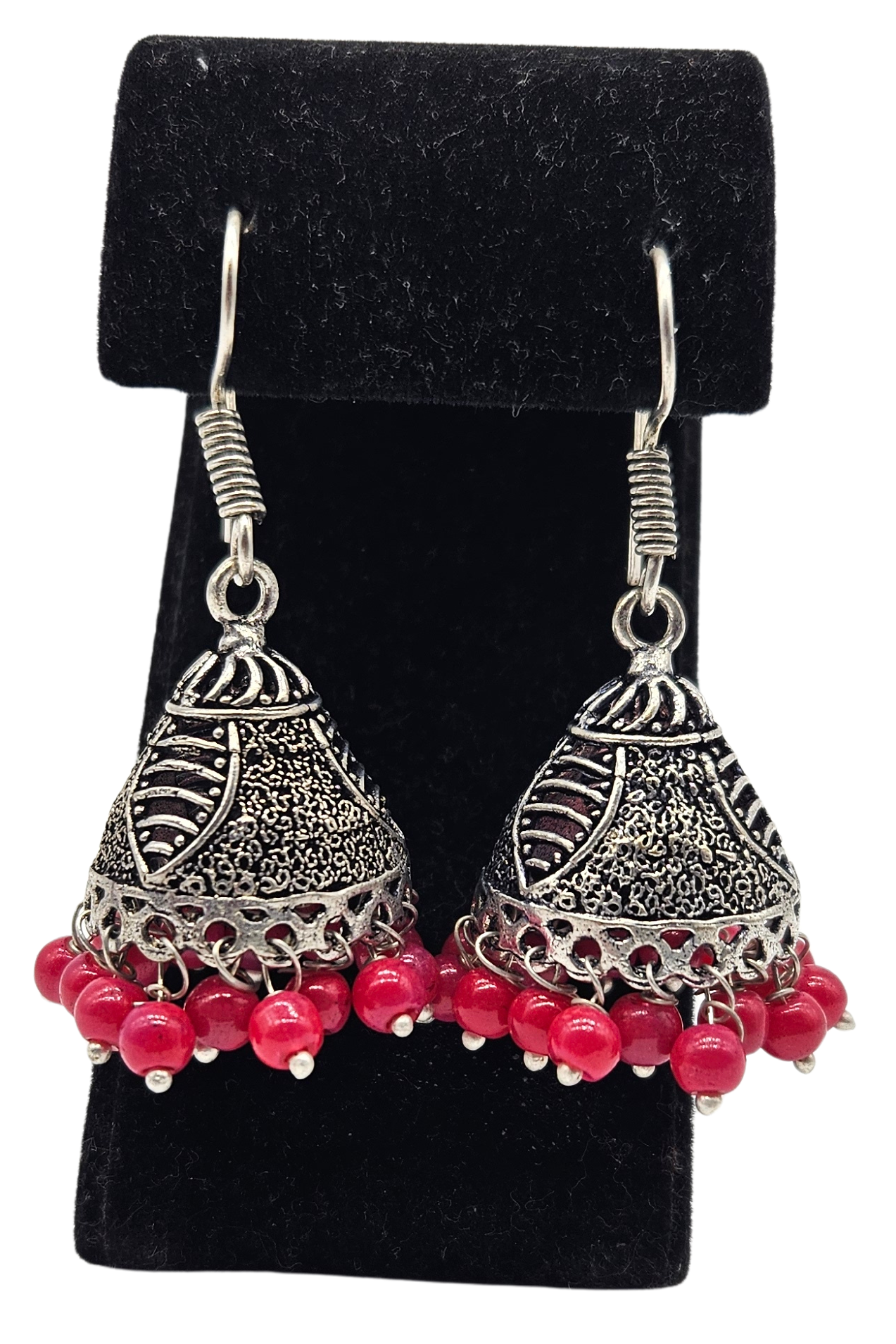 Aretes tradicionales Jhumka metálica. Cono cuentas rojas