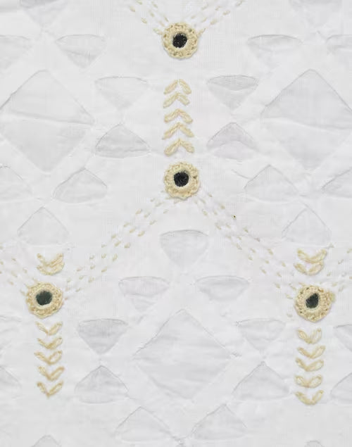 Mantel calado rectangular. Motiya blanco