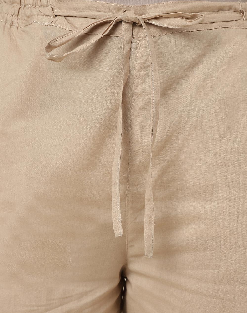 Pantalón de algodón. Beige