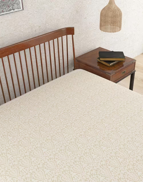 Colcha tejida en telar y deshilada. Ridhik beige