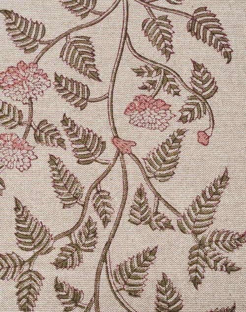 Camino de mesa estampado a mano. Sukriti crudo/vino