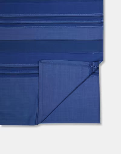 Colcha tejida en telar. Tarana azul