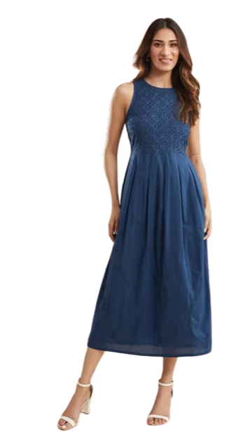 Vestido sin mangas bordado. Azul marino. Nuevo