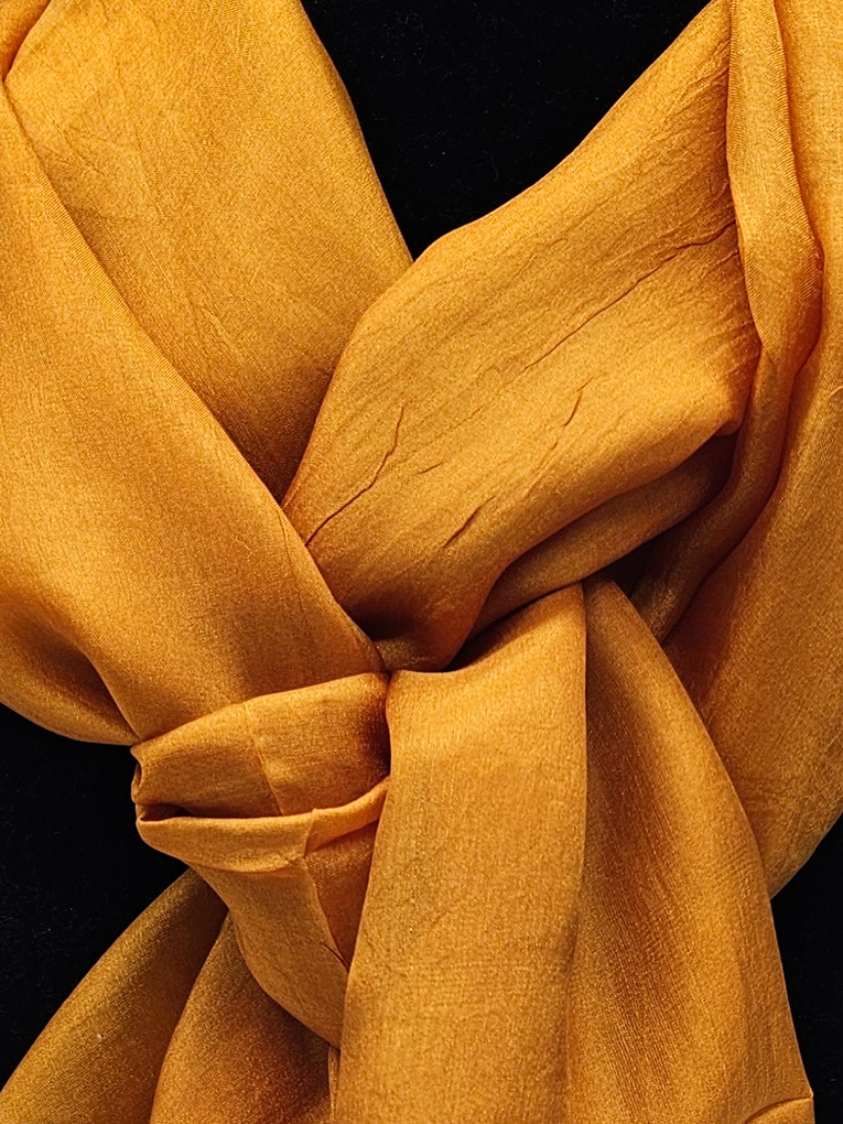 Mascada de seda lisa. Naranja