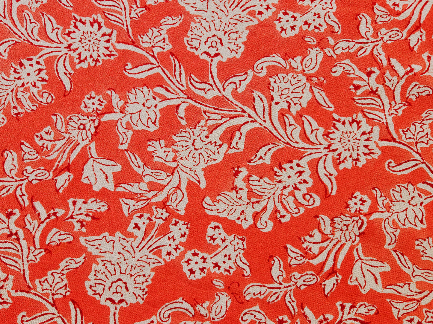 Mantel redondo 100% algodón estampado a mano. Rosa coral