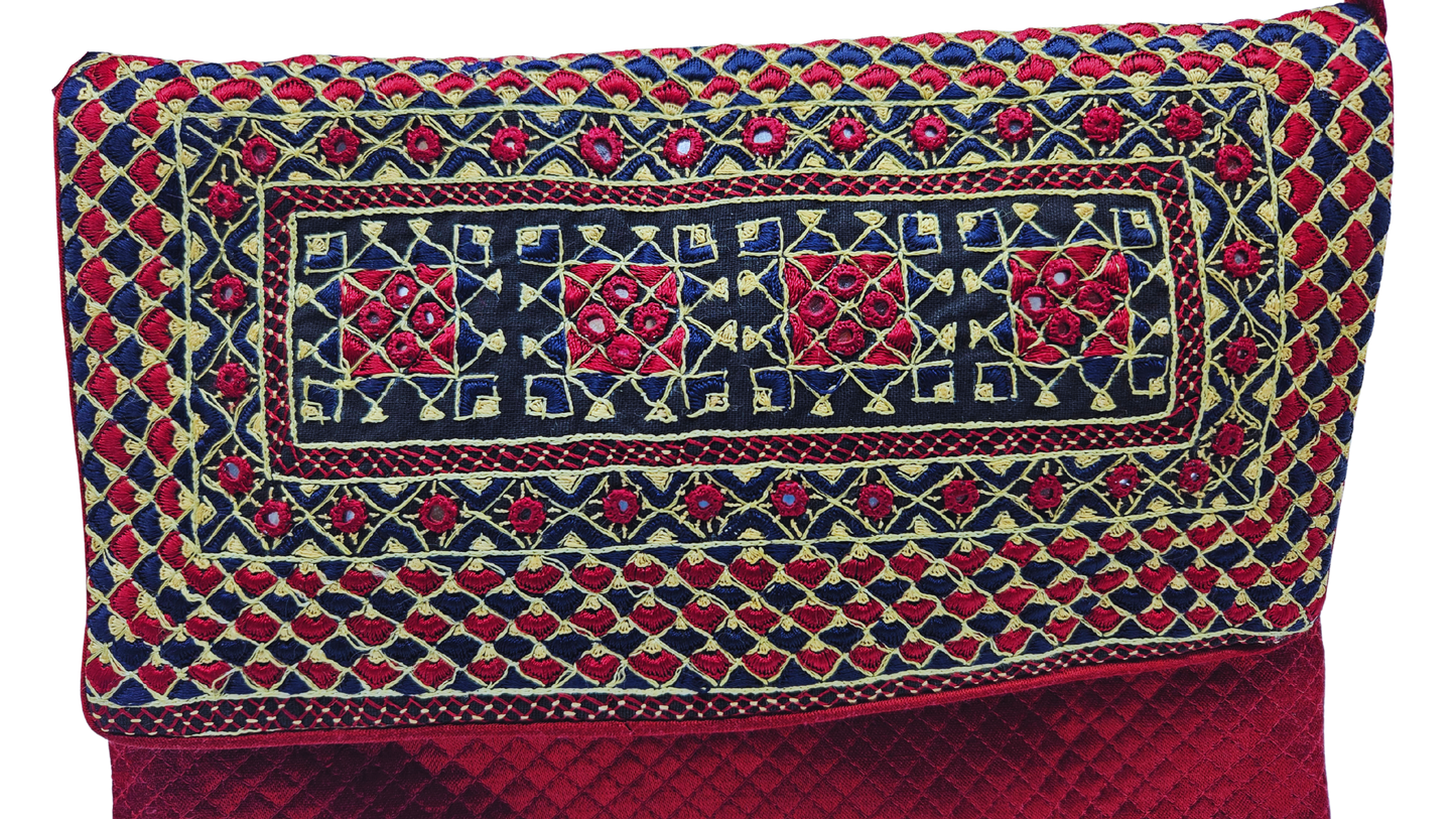 Bolso grande bordado Neran Chokar Kutch 3