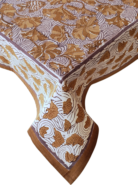 Mantel rectangular 100% algodón estampado a mano. Café