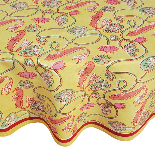Mantel redondo 100% algodón estampado a mano. Peces con fondo amarillo
