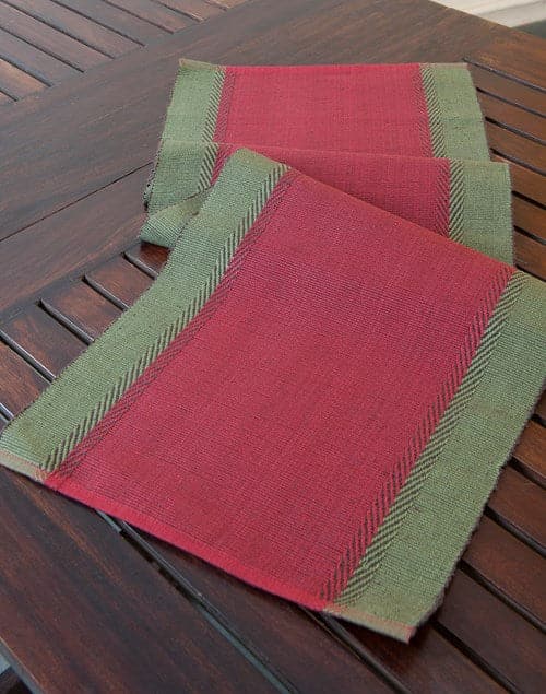 Camino de mesa tejido en algodón. Zeeya Rojo y verde